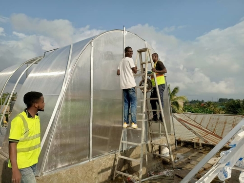 Aktueller Firmenfall über Trockeneres Solargewächshaus Ghanas 5*6m